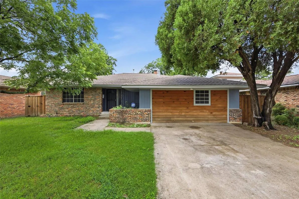 2010 Swansee Dr in Dallas, TX 75232 — Photo 1