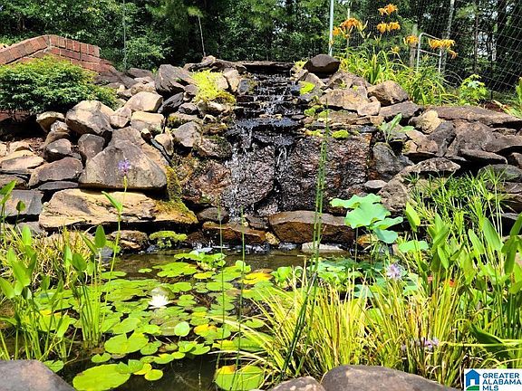 4th image of 1300 Booger Holw