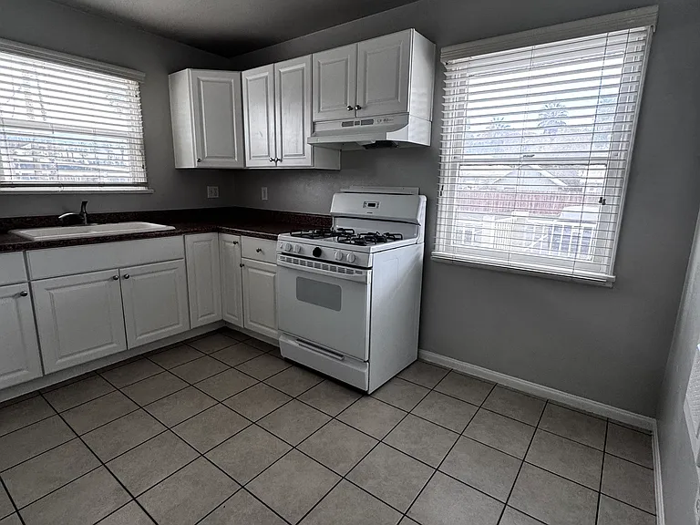 3961 Brockton Ave #4 — Photo 6