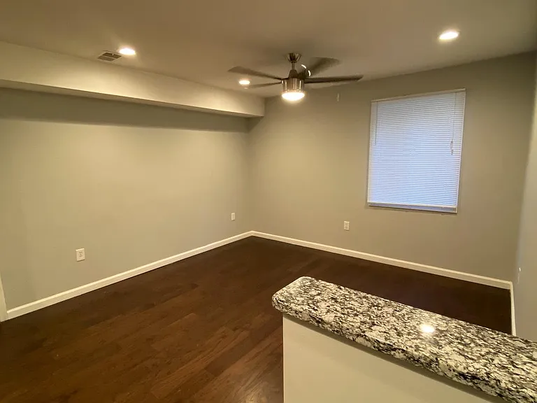 1216 Savannah Pl SE — Photo 7