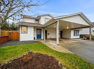 860 Kit Cres #A, Campbell River, BC V9H 1P7