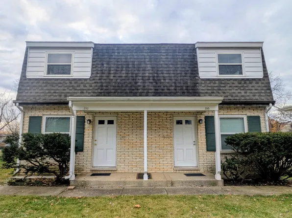 393 S Oriole Trl, Crystal Lake, IL 60014