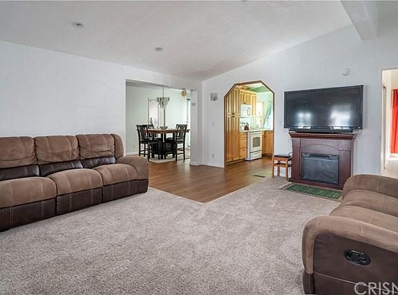 2nd image of 31960 Cinnabar Ln
