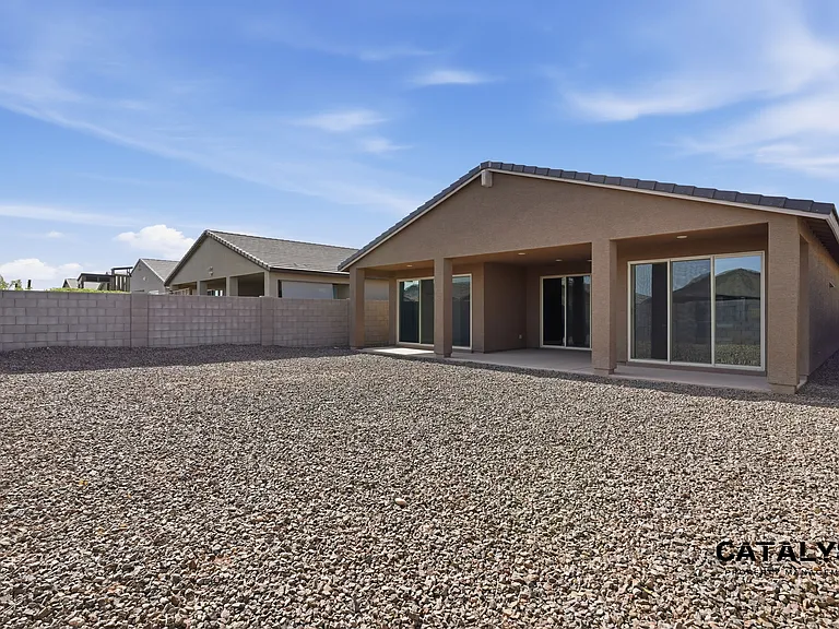 6926 W Winston Dr — Photo 38