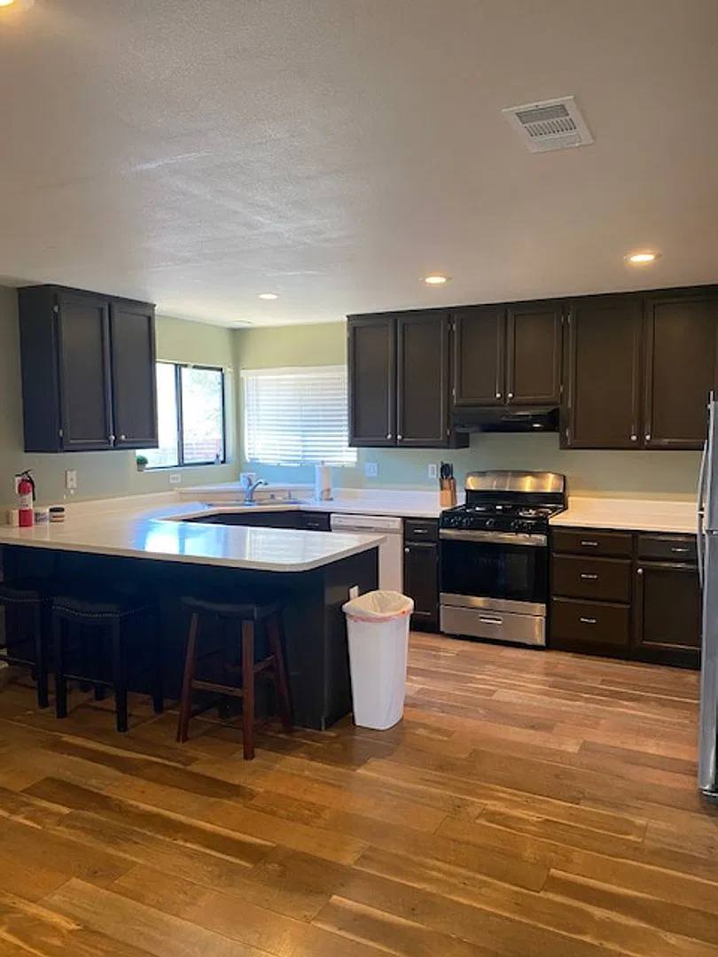 Great Location! Candlewood Estates!! — Photo 3