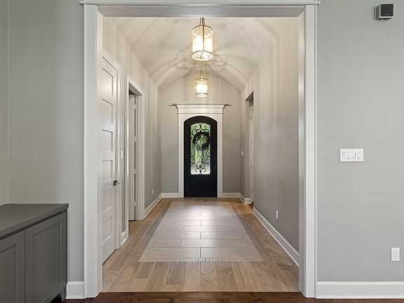 3rd image of 7559 Cross Gate Way