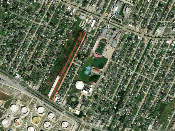 1003 E Saint Bernard Hwy, Chalmette, LA 70043