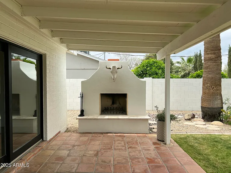 8744 E Rose Ln — Photo 14