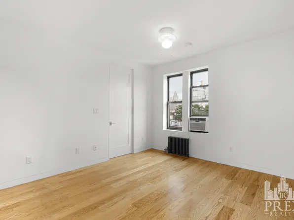 227 Waverly Place image 2 of 8