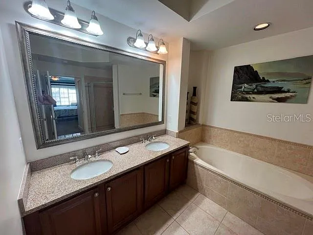 102 Yacht Harbor Dr #264 — Photo 23