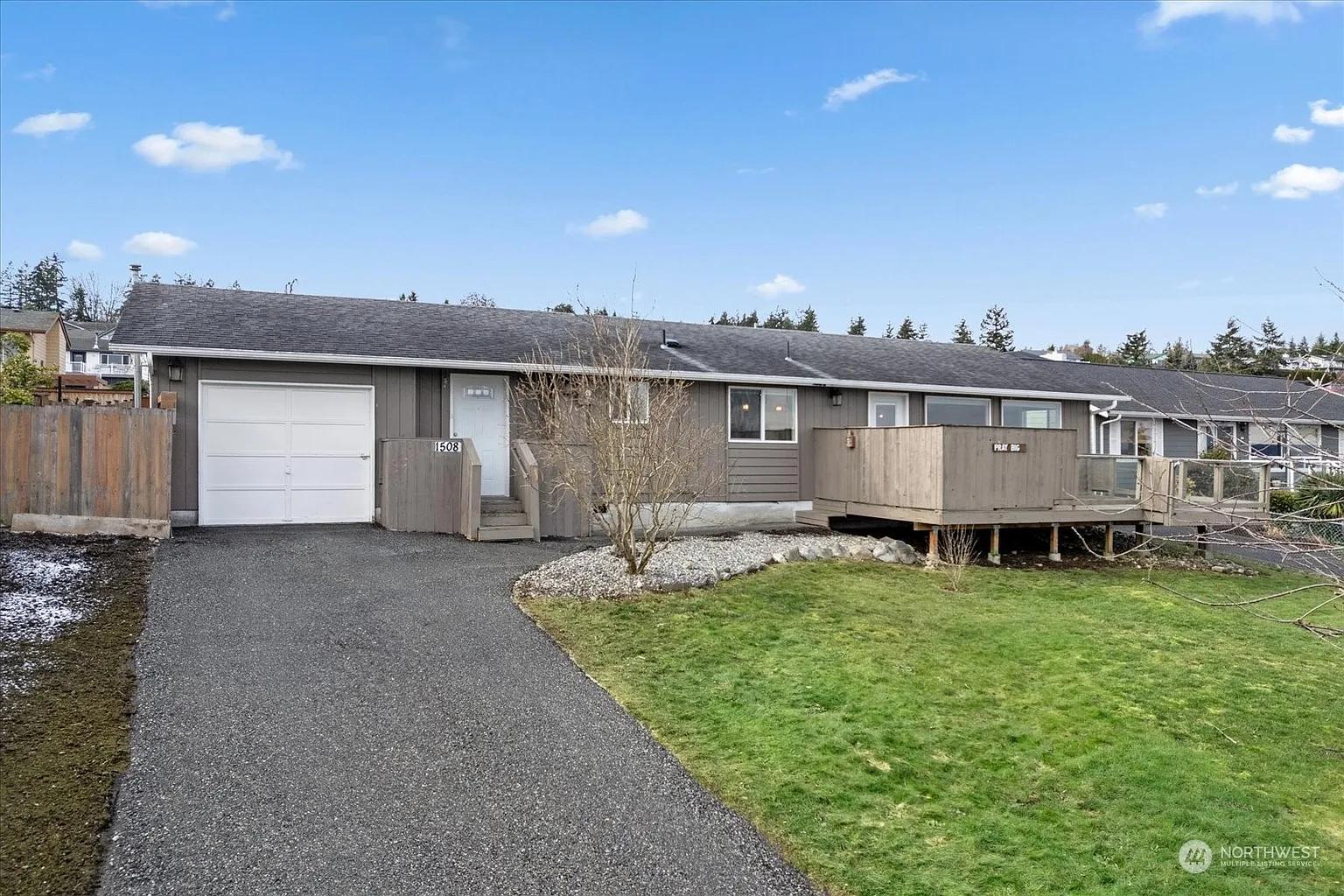 1508 Carol St photo 1