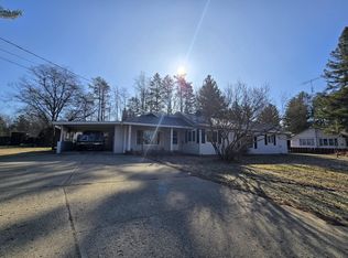 201 Nolan St, Mio, MI 48647