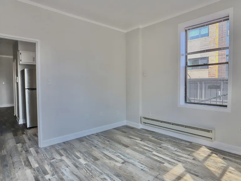 4901 Murphy Pl #7 — Photo 8