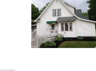 10445 Kent Ave NE, Hartville, OH 44632