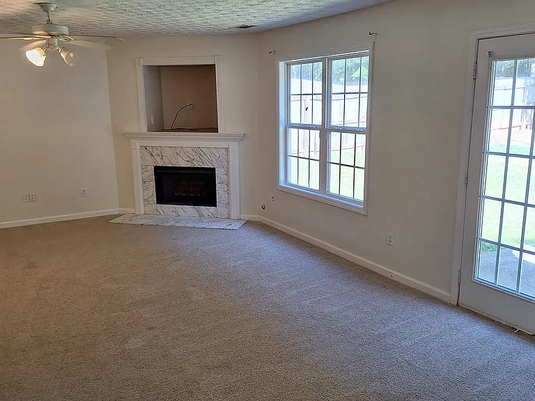 305 Shadowbrooke Cir — Photo 7