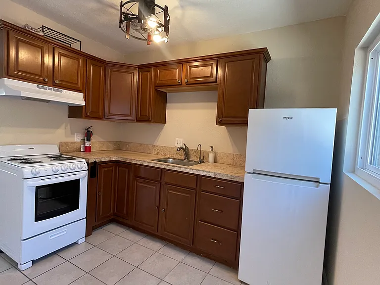 143 N Drexel Ave #1 — Photo 7
