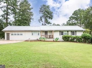 205 N Chilton Cres, Lagrange, GA 30240