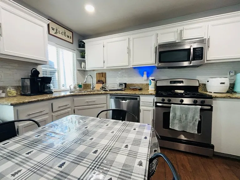 15425 Brasa Ln — Photo 13