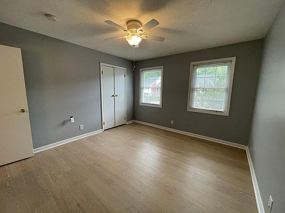 Upstairs bedroom1