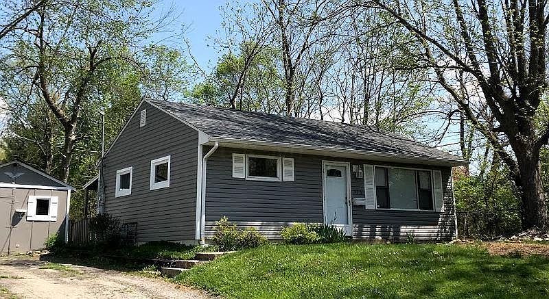 1st image of 336 E Plum St