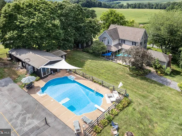 2617 Old Fort Schoolhouse Rd, Hampstead, MD 21074