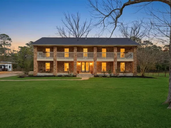 17663 Gardenia Ln, New Caney, TX 77357