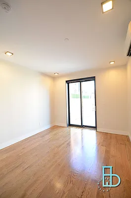 Rented by Miron Realty Group | media 53