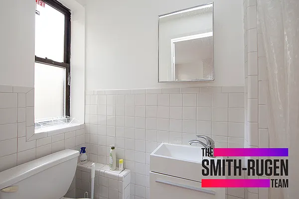 Rented by R New York | media 10