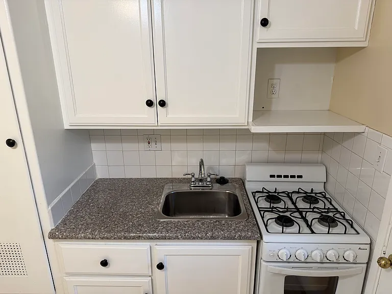 1841 Riverside Dr #2-15 — Photo 16