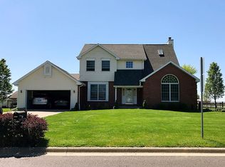 1207 Thomas St, Macomb, IL 61455