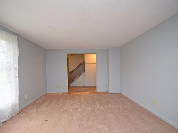 3rd image of 1700 Lorelei Dr