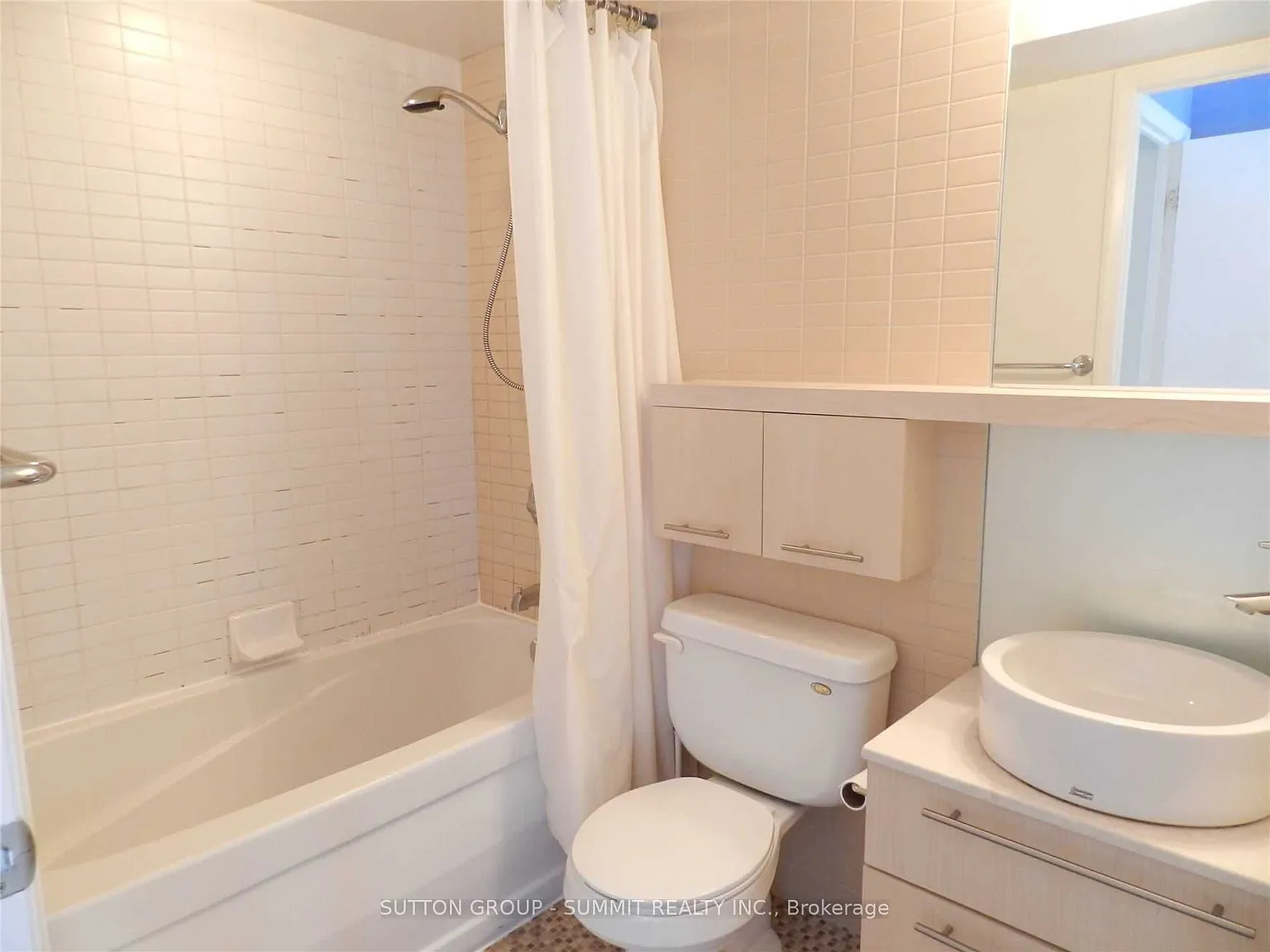2 bed, $3,250 — Photo 3