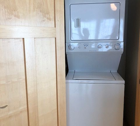 5th image of 1766 N Warren Ave #1