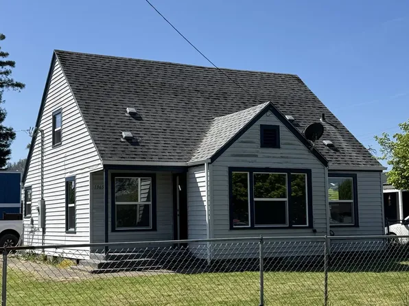 1965 D St, Springfield, OR 97477