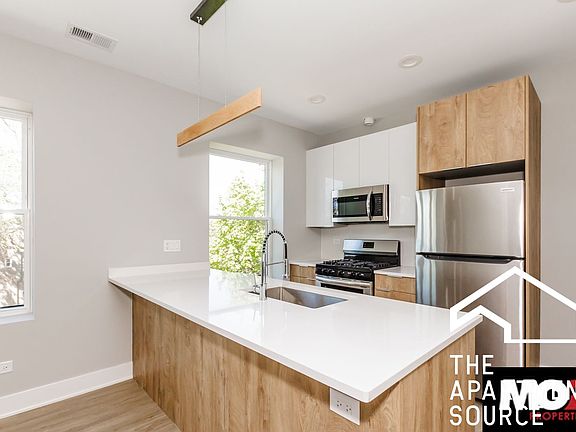 4th image of 1859 N Whipple St #3A
