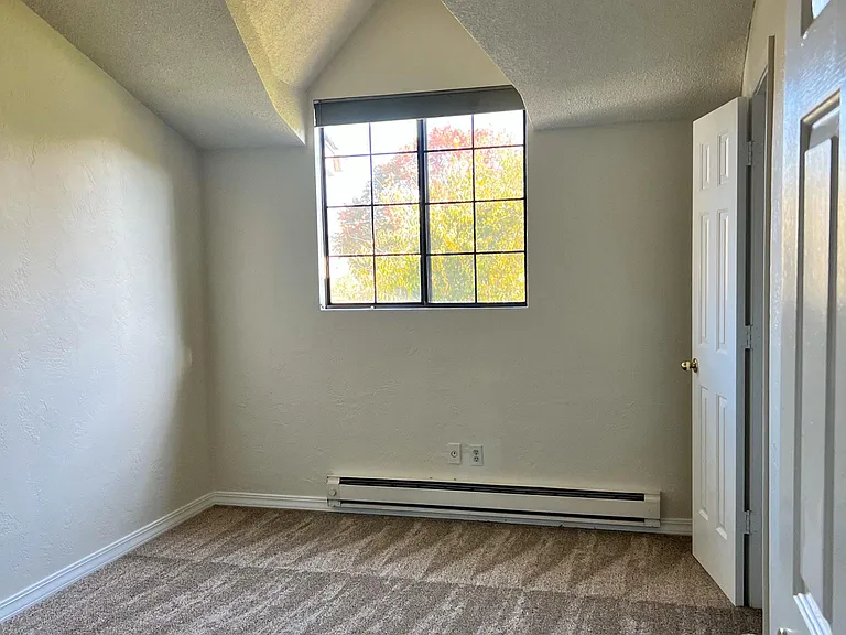 495 Chestnut St #6 — Photo 11