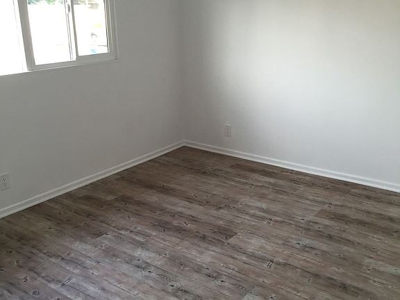 5th image of 1415 Cardiff Ave APT 05