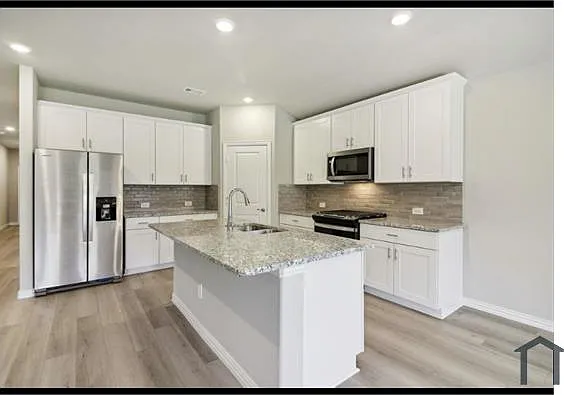 6208 Castamere Dr — Photo 1