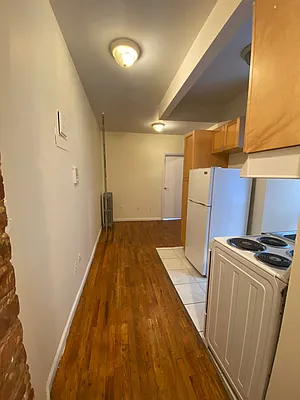 Rented by Crosstown Apartments NYC | media 25