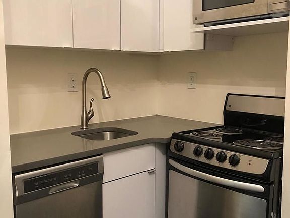 5th image of 313 E 14th St APT 1B