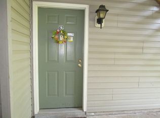 62 Fisher Dr, Franklin Park, NJ 08823