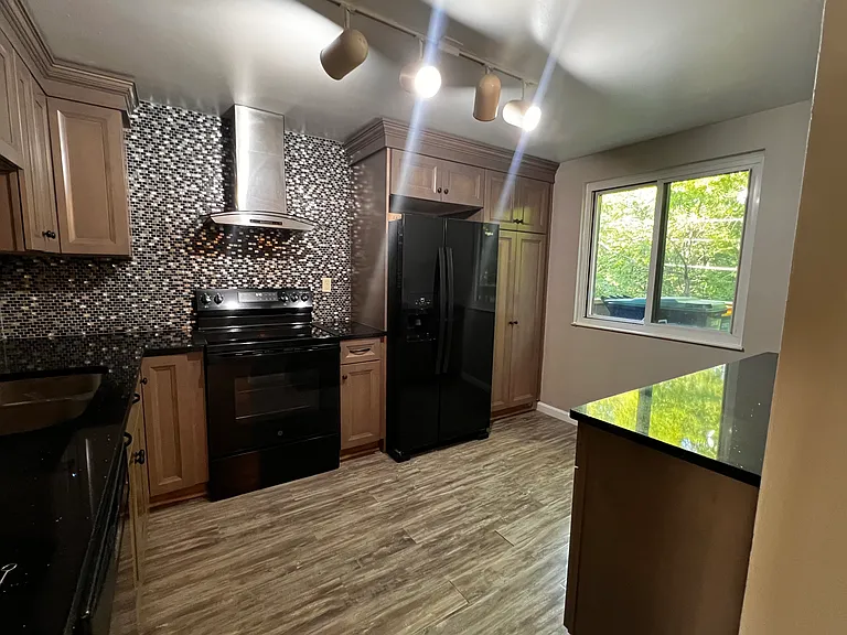 3106 Laurel Ridge Cir — Photo 3