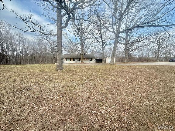 2nd image of 3230 E Highway 72