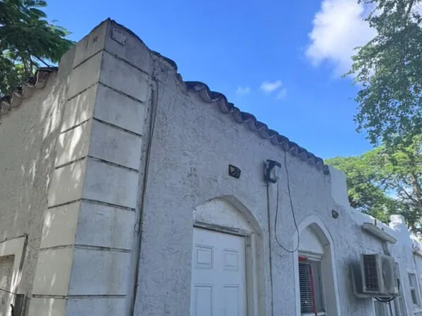261 NW 81st St #C, Miami, FL 33150