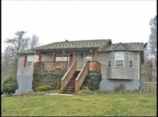 6705 Shimmering Brooks Ln, Knoxville, TN 37918