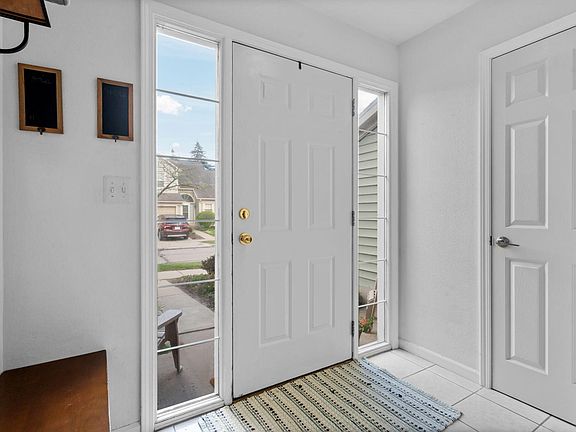 4th image of 584 Liberty Pointe Dr