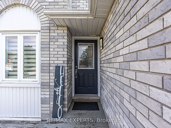 5th image of 2254 Chalmers Cres