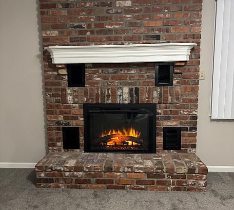 Livingroom fireplace