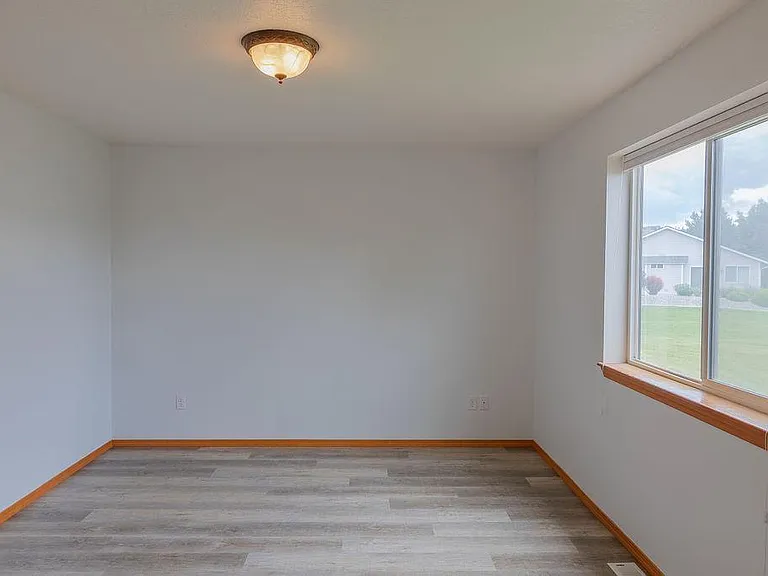 1510 N Madson Ln — Photo 14