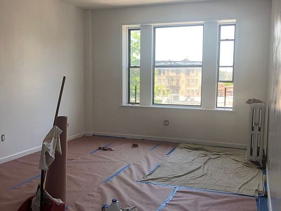 4th image of 434 E 22nd St APT 3A